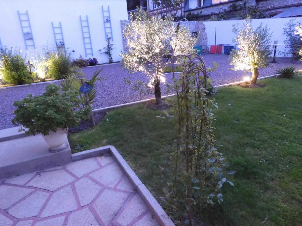 Gite La Perissoire - Place De Parking Incluse Étretat Buitenkant foto